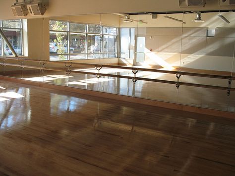 Dance studio Home Ballet Studio, Dance Studio Design, Home Dance Studio, Music House, Ballet Studio, Dance Rooms, Home Dance, Mackenzie Ziegler, Dream Studio