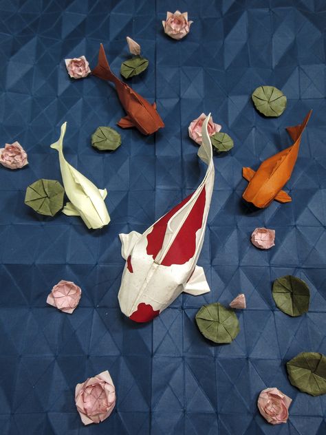 Koi Theme Party, Japanese Origami Aesthetic, Origami Composition, Paper Koi Fish, Origami 2d, Origami Art Projects, Origami Frame, Koi Origami, Japan Origami