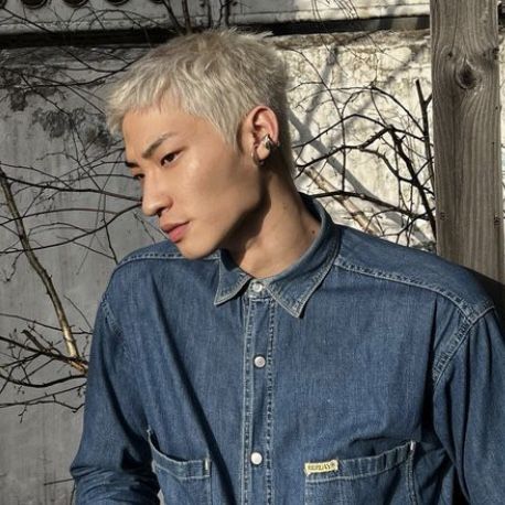 oystarisland Blonde Japanese Boy, Asian Buzzcut Men, Grown Buzzcut, Buzzcut Men Fade, Blonde Buzzcut, Buzzcut Men, Buzz Cut Styles, Bleached Hair Men, Short Punk Hair