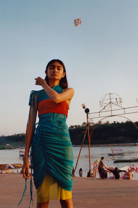 Designer Supriya Lele went back to her Indian roots for autumn/winter 2020 | Vogue India Travel Dresses For Women, Supermodel Iman, Vogue Photographers, Travel Dresses, British Asian, Narmada River, Women In India, Vogue India, Perfect Sense