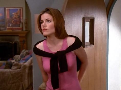 Kathleen Robertson, Clare Arnold, Beverly Hills 90210, Pink Dress Kathleen Robertson 90s, Kathleen Robertson, Beverly Hills 90210, 90s Fashion, Beverly Hills, Pink Dress, Backless Dress, Tv, Hair