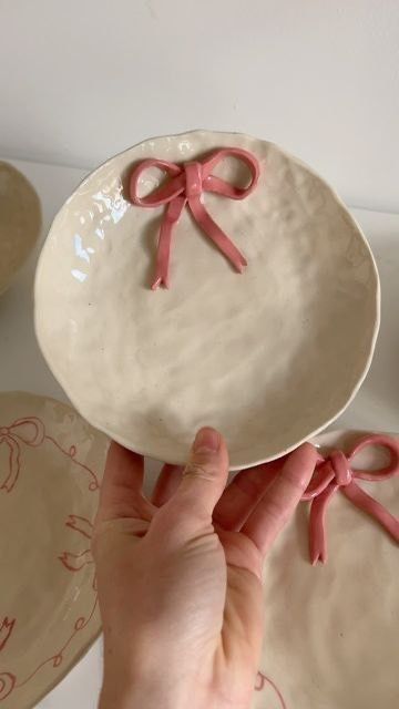 Clay Ideas Plate, Drying Clay Ideas, Air Dry Clay Ideas Cute, Airdryclay Ideas Aesthetic, Dry Clay Projects, Diy Pottery Ideas, Things Made Of Clay, Poterry Clay Ideas, Clay Cute Ideas