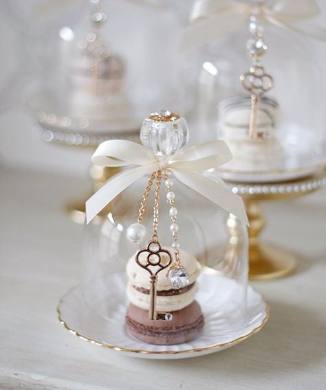 Heirloom Keepsakes | by Paige Smith Mini Dessert Dome www.heirloomkeepsakes.ca Decoration Communion, Cloche Decor, Glass Cloche, On The Top, Mini Desserts, Glass Dome, Wedding Favours, Party Planning, Macarons