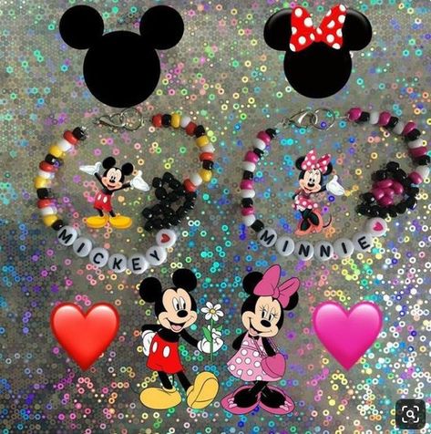 Minnie Mouse Beaded Bracelet, Mickey Mouse Clay Bead Bracelet, Minnie Mouse Bracelet, Disneyland Bracelet Ideas, Beaded Bracelets Disney, Disneyland Bracelets, Duo Bracelet Ideas, Bff Bracelets Diy, Character Bracelets