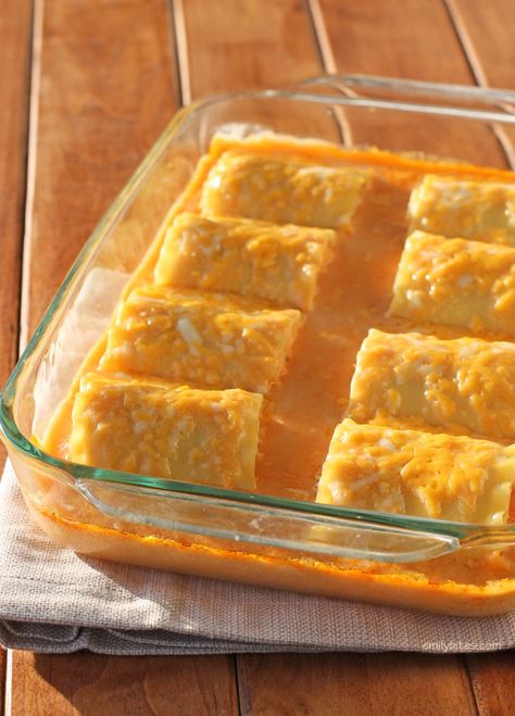 Roll Up Lasagna, Buffalo Chicken Lasagna Roll Ups, Chicken Lasagna Roll Ups, Buffalo Chicken Roll Up, Lasagna Roll Ups Recipe, Buffalo Chicken Lasagna, Chicken Lasagna Rolls, Buffalo Chicken Rolls, Emily Bites