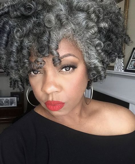 Curly Silver Hair, Updo Chignon, Silver Hair Dye, Afro Ponytail, Puff Ponytail, Long Silver Hair, Grey Hair Looks, Chignon Bun, Grey Curly Hair