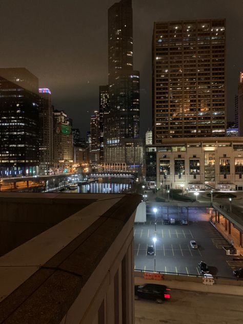 Chicago Apartment View, Chicago Apartment Decor, Chicago Apartment Aesthetic, Apartment Chicago, City Girl Life, Apartment Outside, Chicago Night, City View Night, City View Apartment