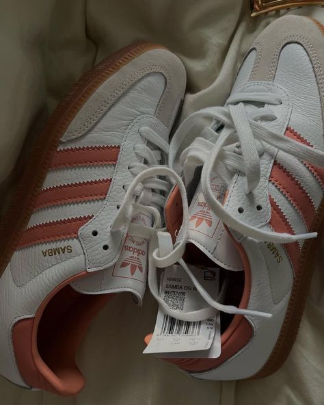 Adidas Samba Orange Outfit, Adidas Samba Pink Outfit, Adidas Samba Pink, Ootd Idea, Ss 2024, Samba Outfit, Trendy Heels, Adidas Samba Og, Hijab Fashion Inspiration