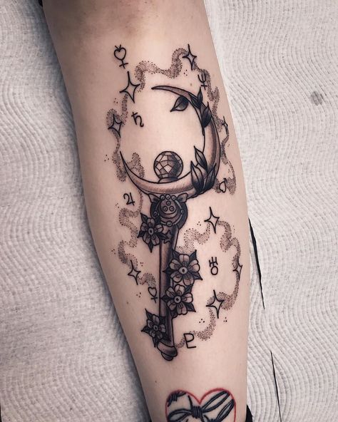 Sailor Moon Hand Tattoo, Sailor Moon Wand Tattoo, Sailor Moon Tarot Card Tattoo, Sailor Moon Tattoo Wand, Sailor Moon Spine Tattoo, Sailor Moon Arm Tattoo, Sailor Moon Scepter Tattoo, Scepter Tattoo, Sailor Moon Wand