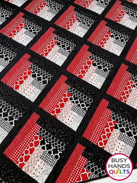 Farmhouse quilt in black and red. The #quiltpattern includes two sizes - Throw and Queen. It's a beautiful log cabin quilt with the design continuing clear out to the edges with unique setting triangles on all four sides and the corners. Choose two colorways with fabrics from light to dark. #busyhandsquilts #waterfallquilt #blackandredquilt #quiltpatterns Red Black Quilt, Red Quilts Patterns, Black And White Log Cabin Quilt, Black And Red Quilts Patterns Ideas, Red Quilts Ideas, Black And White Quilts Patterns Ideas, Log Cabin Quilt Pattern, Black And White Quilts, Red And White Quilts