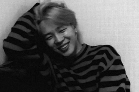 use my credits. Instagram - vllture Jimin Black And White, Sweet Lover, Park Jimin Cute, Jimin Wallpaper, Laptop Wallpaper, Lady And Gentlemen, Beautiful Smile, Bts Jimin, Park Jimin