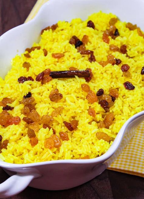 Yellow Rice With Raisins, Rice With Raisins, Yellow Rice, Rice Dish, Basmati Rice, Cucumber Salad, Rice Dishes, White Rice, South African