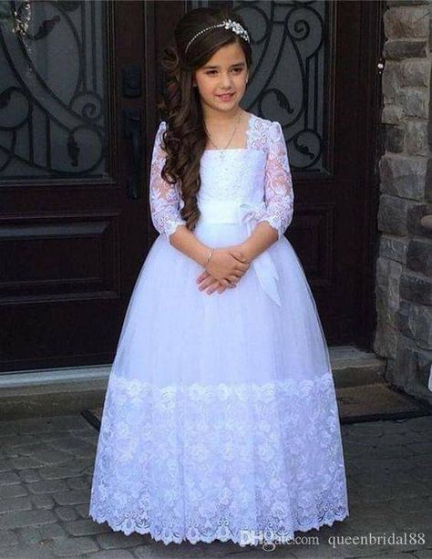 Communion Dresses Lace, Communion Hairstyles, Girls First Communion Dresses, Flower Girl Dresses Champagne, Kids Pageant, Dresses Champagne, Holy Communion Dresses, First Communion Dresses, Pageant Gowns