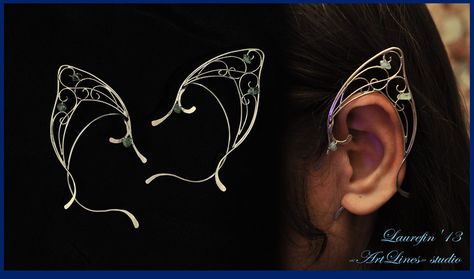 Small elf's earcuffs by Laurefin-Estelinion.deviantart.com on @deviantART. I love these and the other earcuffs she made are also very lovely. Dragon Ear Cuffs, Wire Ear Cuffs, Elf Ear, Elf Ear Cuff, Fairy Ears, Elf Ears, Fake Piercing, Deviant Art, Wire Weaving