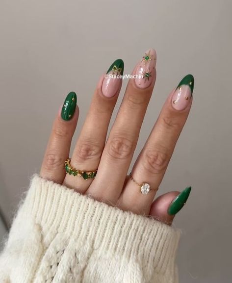 Stacey Machin Nail Artist 🐚 on Instagram: "Green Christmas nails 🌲🌲" Green And Silver Holiday Nails, Subtle Green Christmas Nails, Trendy Christmas Nails Green, Green Tip Christmas Nails, Aesthetic Holiday Nails, Green Nails Acrylic Christmas, Christmas Nail Ideas Green, Christmas Nails Short Green, Christmas Nail Green