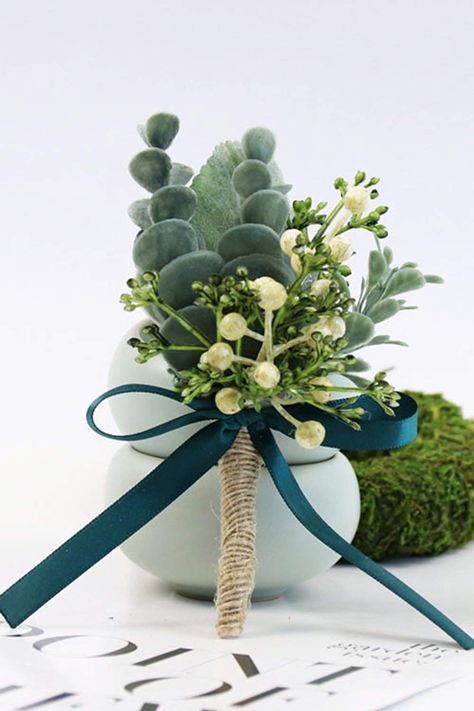 Silk Flower Boutonniere, Boutonniere Wedding Rustic, Homecoming Corsage, Wrist Flowers, Fake Succulents, Corsage And Boutonniere, Corsage Prom, Giving People, Prom Flowers