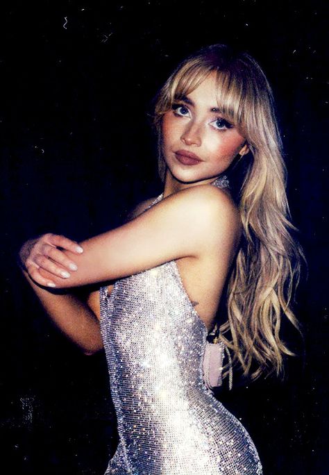 femalestunning Mohamed Bin Salman, Sabrina Carpenter Style, Girl Meets World, Sequin Party Dress, Fav Celebs, Sabrina Carpenter, Eras Tour, Britney Spears, Pop Star