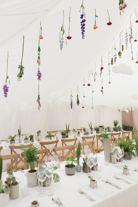 Hanging Florals Wedding Tent, Hanging Flowers Fishing Line, Hanging Flower Table Decor, Flowers Hanging Over Table, Wedding Flower Hanging, Hanging Flowers Wedding Decor, Hanging Flower Stems, Tent Flower Decorations, Spring Theme Wedding Decorations