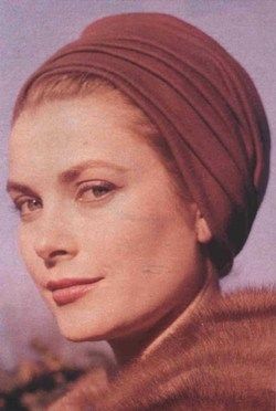 . Grace Kelly Style, Princess Grace Kelly, Prince Rainier, Monaco Royal Family, Mode Turban, Princess Caroline, Turban Style, Princess Grace, Turban Hat