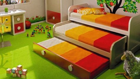 Pull out bed for kids Three Kids One Room, Bunk Bed Ideas Diy, Colorful Rooms, Triple Bunk Beds, Bed For Kids, Wooden Bunk Beds, Modern Kids Bedroom, Bunk Beds With Stairs, Bunk Bed Designs