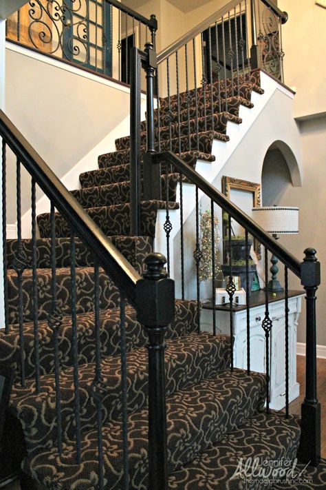 Dark Carpet Stairs, Stair Colors, Patterned Carpet On Stairs, Stair Update, Staircase Runners, Patterned Stair Carpet, Carpeted Stairs, Round Carpet Living Room, Carpet Staircase