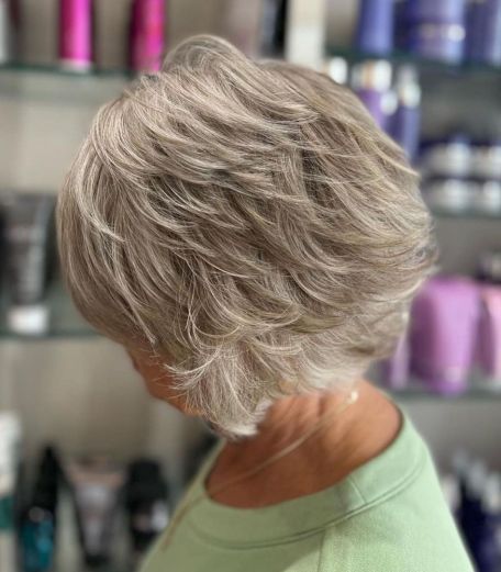 Feathered Hairstyles Short Fine Hair, Short Feathered Haircuts For Fine Hair, Haircuts For Women Over 70, Grey Hair And Glasses, Flippy Hair, Feathered Hair Cut, Feathered Bob, Short Layered Bob Haircuts, Short Bobs