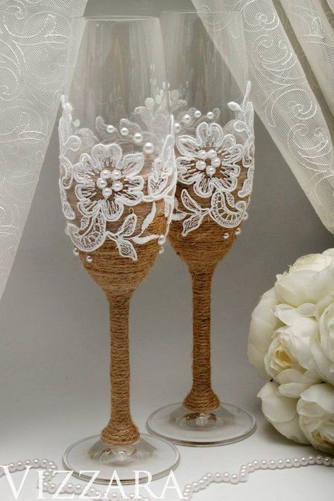 Rustic Wedding Glasses, Wedding Speeches, Champagne Toasting Flutes, Wedding Toasting Glasses, Wedding Wine Glasses, Wedding Champagne Glasses, Wedding Day Photos, Decorated Wine Glasses, Wedding Cake Server