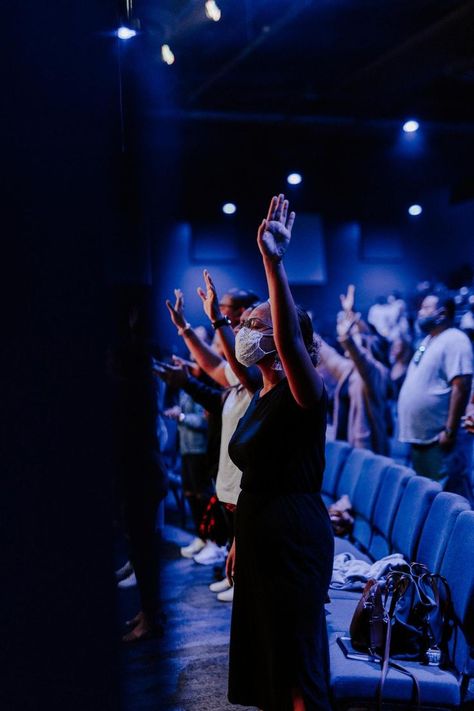 Church Aesthetic Black People, People Worshipping In Church, Church Service Photography, People Praying In Church, Ministry Photography, Hands Raised In Worship, People Worshipping, People In Church, Church Photoshoot