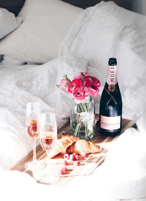 11 ideas for experiencing everyday bliss — The Decorista Champagne Breakfast, Champagne Rose, A Bottle Of Wine, Bottle Of Wine, Lazy Sunday, Bridal Suite, Breakfast In Bed, Bed Breakfast, Work Ideas