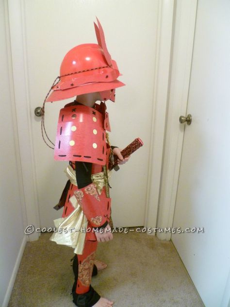 Amazing Handmade Samurai Costume and Armor For 8 Year Old Boy Homemade Samurai Armor, Diy Samurai Helmet, Cardboard Samurai Armor, Vbs 2023, Samurai Helmet, Homemade Costume, Samurai Armor, Homemade Costumes, Costume Contest