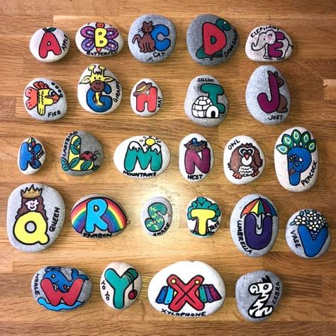 Alphabet Rocks Painted, Painted Rocks With Names, Alphabet Rocks, Rock Painting Idea, Kid Rocks, Kids Story, Story Stones, Happy Stones, Summer Crafts For Kids