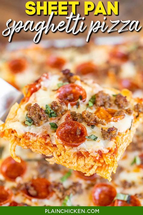 Sheet Pan Spaghetti Pizza - two favorites in one pan! Cheesy baked spaghetti topped with marinara sauce, mozzarella cheese, and your favorite pizza toppings. Customize the toppings to your family's own preferences. Serve with some crusty garlic bread and a green salad. Comfort food at its best! Make this ASAP for a meal the whole family is sure to love! Cheesy Baked Spaghetti, Spaghetti Pizza, Bread Twists, Toasted Ravioli, Spaghetti Top, Pizza Sauce Homemade, Plain Chicken, Baked Spaghetti, Green Bean Recipes