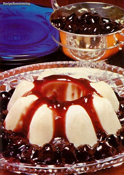 old danish rum pudding_page Rum Pudding, Morello Cherries, Danish Christmas, Scandinavian Food, Danish Food, Egg Yolks, Retro Recipes, Vanilla Sugar, Pudding Recipes