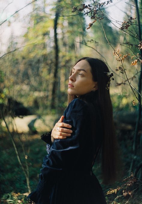 https://flic.kr/p/2pkMjUw | Autumn in her soul | Film photography series. Zenit-E, Helios 44-2, Kodak Vision 2 250D. See more of my works: Boosty - boosty.to/natalieina Instagram - www.instagram.com/natalieina.photography Behance - www.behance.net/natalieina Vk - www.vk.com/natalieinaart For all questions, as well as for the purchase of photo prints and about the collaboration, please write to my mail: natalieinatree@gmail.com Helios 44-2 Portraits, Autumn Portrait Photography, November Photoshoot, Women Photoshoot, Portrait Woman, Photography Series, My Works, Photo Prints, Behance Net