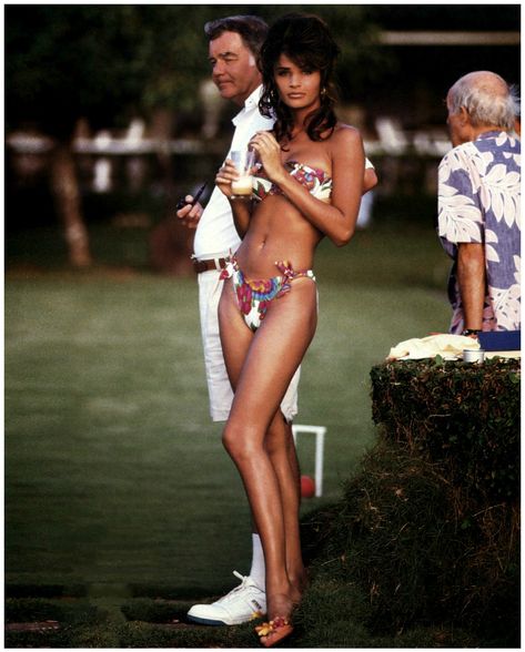 helena christensen shot by walter chin, 1992 Vintage Swim, 90s Supermodels, Helena Christensen, 90s Models, Super Models, Trendy Swimwear, Model Inspo, Christy Turlington, Vogue Australia