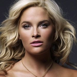 Whitney Thompson, Sara Underwood, Plus Size Fashion Tips, America's Next Top Model, Lingerie Plus Size, Head Shots, Next Top Model, Plus Size Models, Look At You