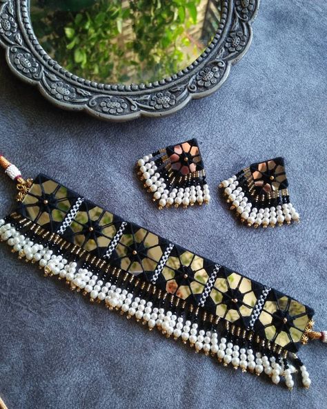 Mirror work earrings Mirror Work Jewellery, Mirror Work Earrings, Mirror Work Necklace, डिजाइनर कपड़े, Work Earrings, Earrings Diy Handmade, Diy Fabric Jewellery, Fancy Jewellery Designs, Black Choker Necklace