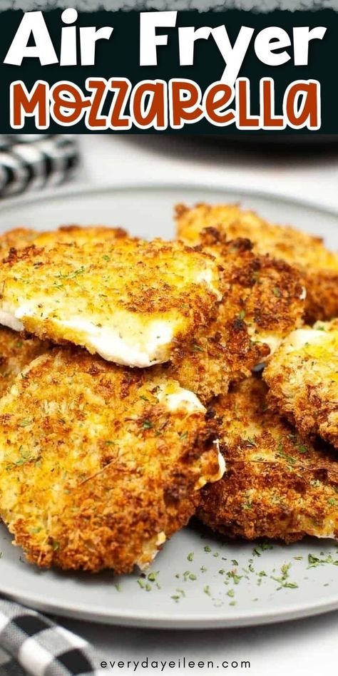 Mozzarella medallions breaded and baked with Pinterest overlay. Fresh Mozzarella Recipe, Air Fryer Mozzarella, Cheesy Snack, Popular Appetizers, Mozzarella Recipes, Mozzarella Sticks, Air Fryer Dinner Recipes, Air Fryer Recipes Easy, Air Fryer Recipes Healthy