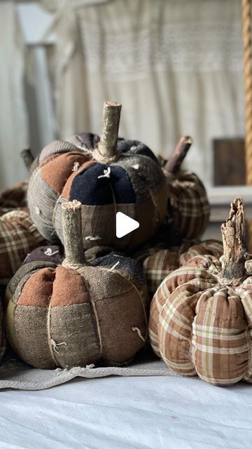 Christina Wade on Instagram: "Just listed some more old quilt pumpkins! I love the different textures in the wool fabrics 🍁🍁. Available now in my Etsy shop, The Halsey Homestead. Link in my bio.   #falldecorations #fallfarmhouse #handmadepumpkins #fabricpumpkins #diypumpkins #halloweendecorations #falldecor #antiquequilts #vintagequilts #neutralfalldecor #neutralfarmhouse #earthytones #handmadefalldecor #fallsewingprojects #primitivedecor #primitivepumpkin" Twisted Fabric Pumpkins, Wool Fabric Projects, Quilt Pumpkins, Pumpkin Fabric, Fall Sewing Projects, Primitive Pumpkin, Neutral Fall Decor, Recycled Sweaters, Wood Pumpkins