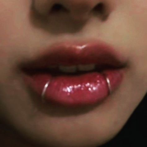 Double Lip Piercings, Hoop Snake Bites, Spider Bite Lip Piercing, Vampire Bites Piercing, Snakebites Aesthetic, Lip Peicerings, Snakes Bites, Snake Bite Piercing Lips, Lip Piercings Aesthetic