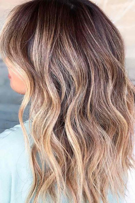 Long Layered Wavy Hair Dark Roots Sombre Blond Balayage Balayage Hair Vs Ombre, Brown Sombre, Brown Bayalage Hair, Southern Hair, Exotic Hair Color, Balayage Hair Color Ideas, Balayage Hair Color, Dark To Light, Dyed Blonde Hair