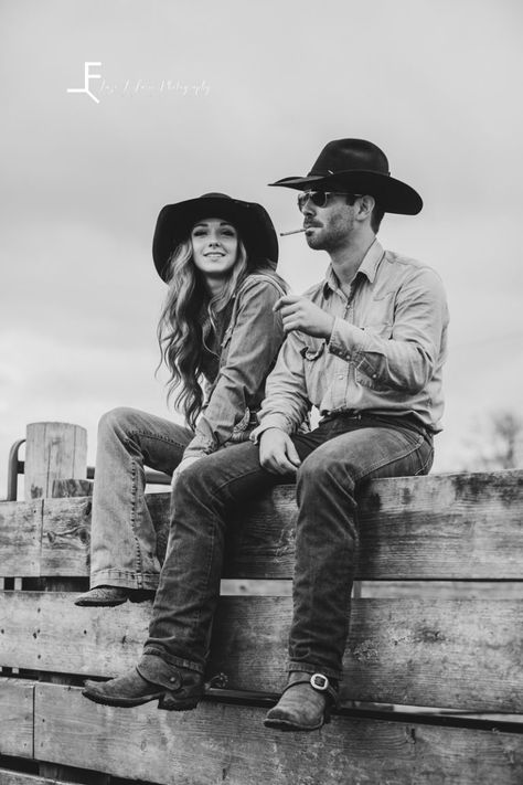 Western Lifestyle | Rural Retreat Va - Laze L Farm Photography Family Pictures With Cowboy Hats, Cowboy Hat Couple Photoshoot, Western Lifestyle Photography, Family Western Photoshoot, Cowboy Couple Photoshoot, Cowboy Couple Pictures, Cowboy Engagement Pictures, Cowboy Moodboard, Cowboy Shoot