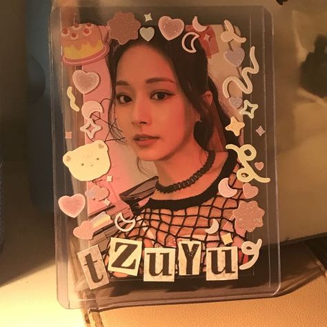 twice tzuyu photocard with a decorated toploader Decorated Toploader, Photocard Deco, Pc Decoration, Pc Ideas, Twice Tzuyu, My Phone, Binders, Photo Card, Photo Cards