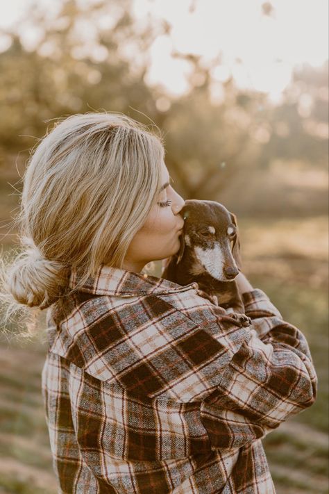 Dog Owner Photography, Dog Owner Photoshoot, Dog Family Pictures, Family Dog Photos, Pet Photography Poses, Dog Photoshoot Pet Photography, Dog Photography Poses, Animal Photoshoot, Puppy Photography