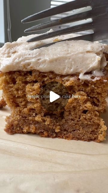 Meredith Munoz on Instagram: "Maple cinnamon cake 

The perfect spiced cinnamon cake!! I seriously could eat this entire cake in one sitting it’s so good!

Try it and tag me!

d’EATS 
-2 eggs
-1/4 cup melted butter
-1/2 cup maple syrup 
-1/3 cup brown sugar
-1 tbsp molasses 
-1 cup all purpose flour
-1 tsp cinnamon
-1 tsp baking soda
-1/2 tsp baking powder 

Icing 
-1/2 cup soft butter
-2 cups powder sugar
-1 tbsp milk 
-1 tsp cinnamon 
Preheat your oven to 350F 

Start by mixing your butter and brown sugar until creamy. Mix in your maple syrup and eggs 

Add your dry ingredients and fold to combine. Add batter to a lined 8x8 baking dish and bake on 350F for 28-31 minutes. Or until a knife comes out clean

Allow cake to fully cool then add your icing and enjoy!

#healthyfoodie #cake #desse Low Sugar Cakes, Specialty Cupcakes, Instagram Recipes, Powder Sugar, Cinnamon Cake, Cinnamon Roll Cake, Sheet Cakes, Protein Balls, Sugar Cake