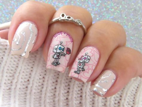 #mani #uñas #diseñodeuñas #nailitdaily #uñasestampadas #sexynails #moda #estilo #style #fashion #stampednails #stampingnails #naturalnails #uhnas #unghie #winternails #valentinenails #heartnails #uñassanvalentin #robotnails G Nails, Stamping Nail Art, Heart Nails, Nail Stamping, Valentines Nails, Nail Artist, Winter Nails, Beauty Nails, Natural Nails