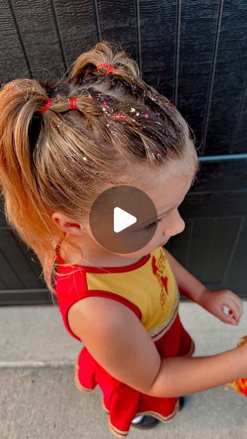 Hannah Reimers | Mom Ideas on Instagram: "🏈 Save + Follow For More Mom Ideas 🏈 

Football season calls for hair glitter, obviously 💁🏼‍♀️ so many fun color combos are in our future now that I know how easy it is to make your own hair glitter 🤩

#hairglitter #football #tailgate #momlife #motherhood" Fun Color Combos, Football Hair, Hair Glitter, Football Tailgate, Mom Ideas, Bow Hairstyle, Fun Color, Our Future, Football Season