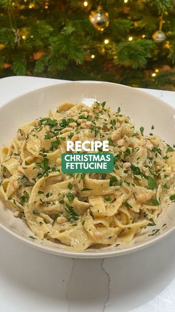 Christmas Fettucine, Miso Paste, Pasta Water, Cooked Pasta, Vegan Cream, Instagram Christmas, Dry White Wine, Nutritional Yeast, Parsley