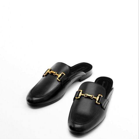 Massimo Dutti Black Leather Mule Loafers Shoes Size 9 Nwt Absolutely New With Tags In Original Box!!! Backless. 100% Leather. Golden Buckle. Massimo Dutti Shoes, Mule Loafers, Beige Loafers, Oxford Shoes Style, Black Leather Mules, Suede Ballet Flats, Patent Leather Loafers, Black Leather Loafers, Loafers Shoes