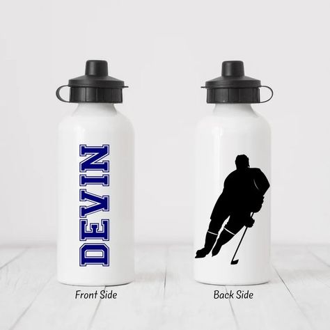 Hockey Water Bottle Ideas, Hockey Water Bottle, Inexpensive Diy Gifts, Hockey Team Gifts, Lacrosse Gifts, Straw Bottle, Personalized Water Bottle, Hockey Gifts, Bottle Water